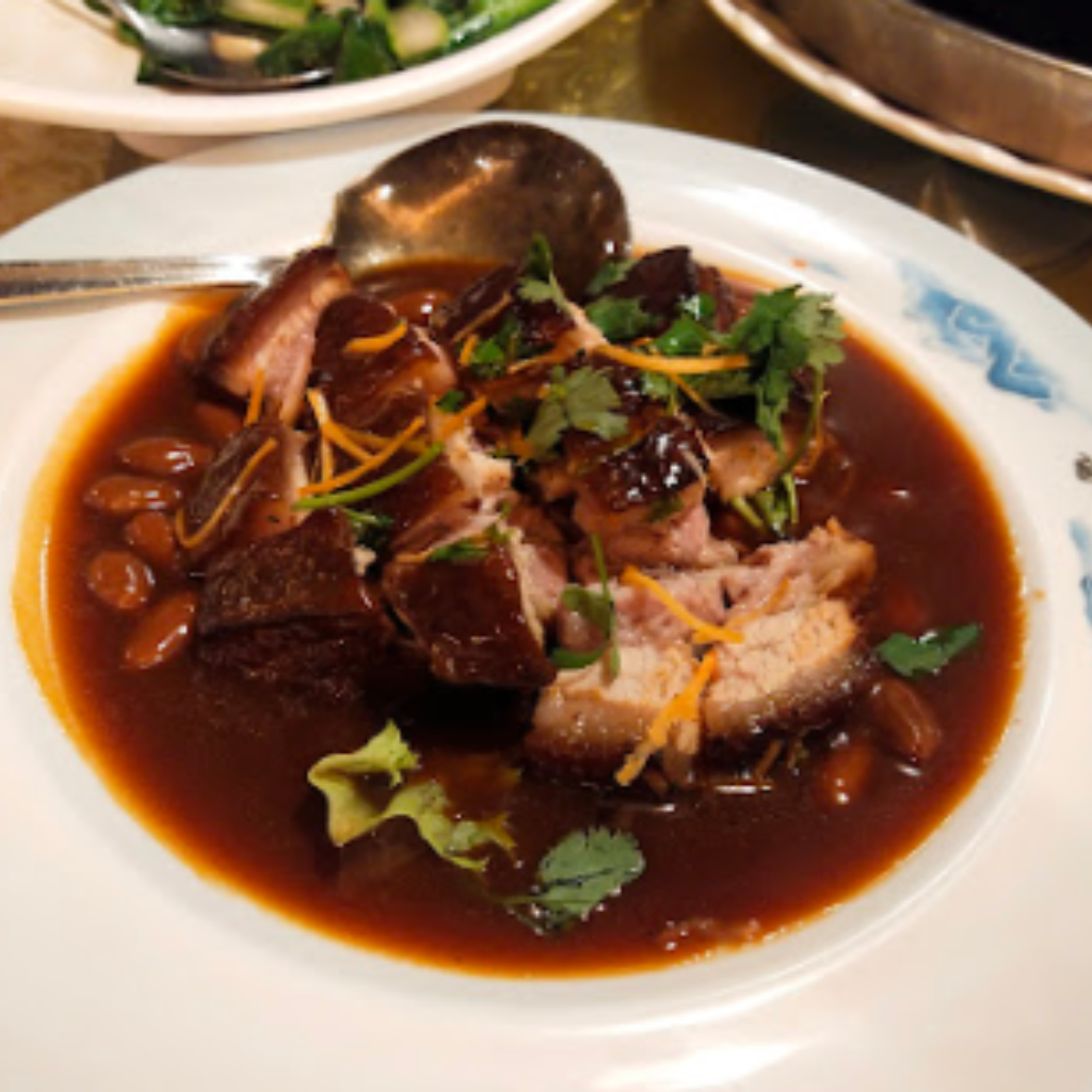 新山盆菜