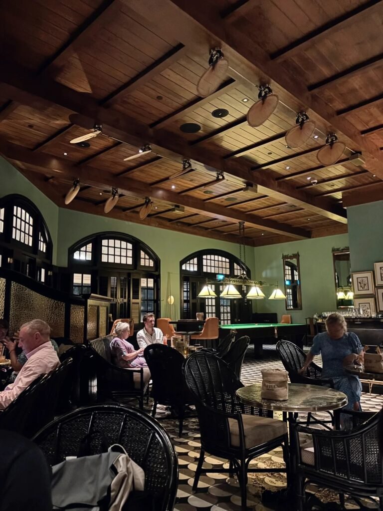 Long Bar 