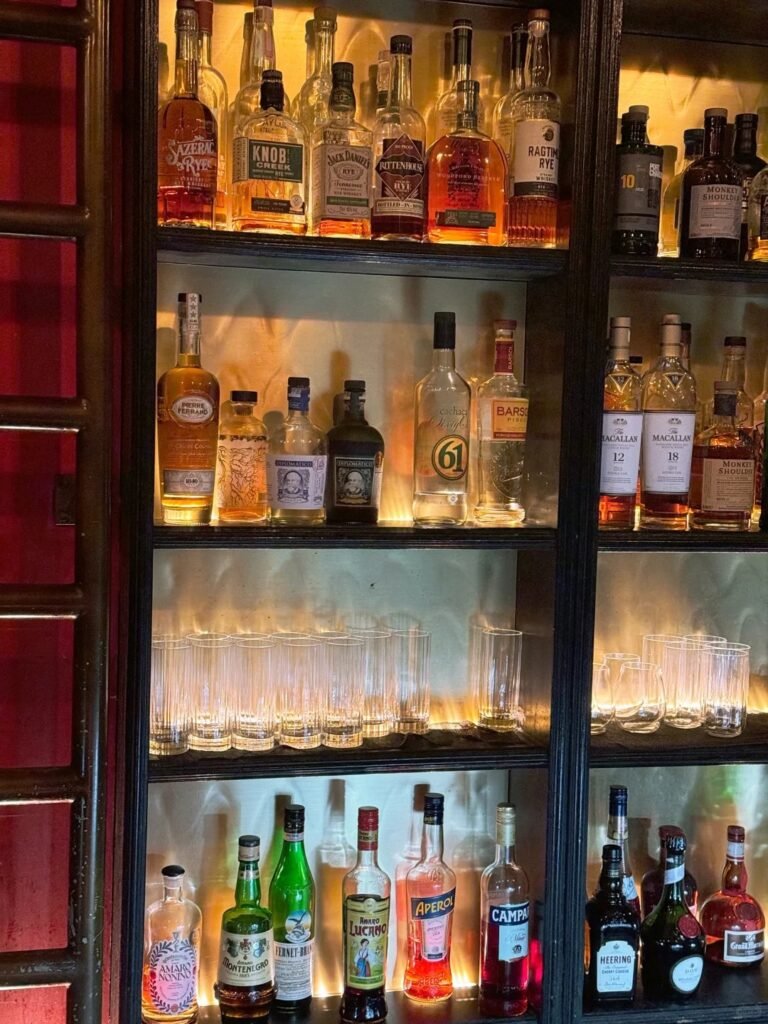 【 新加坡酒吧 】