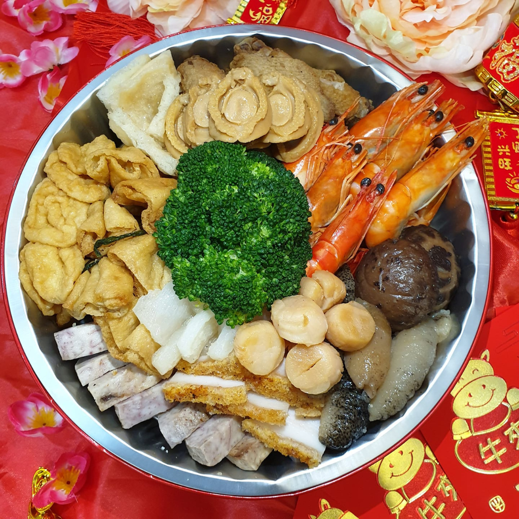 2025年新山最火盆菜！一口吃到海鲜、鲍鱼、黄金螃蟹，美味到爆！