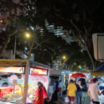槟城夜市大揭秘：超夸张的人气与美味，灯火辉煌的夜晚等你加入狂欢！